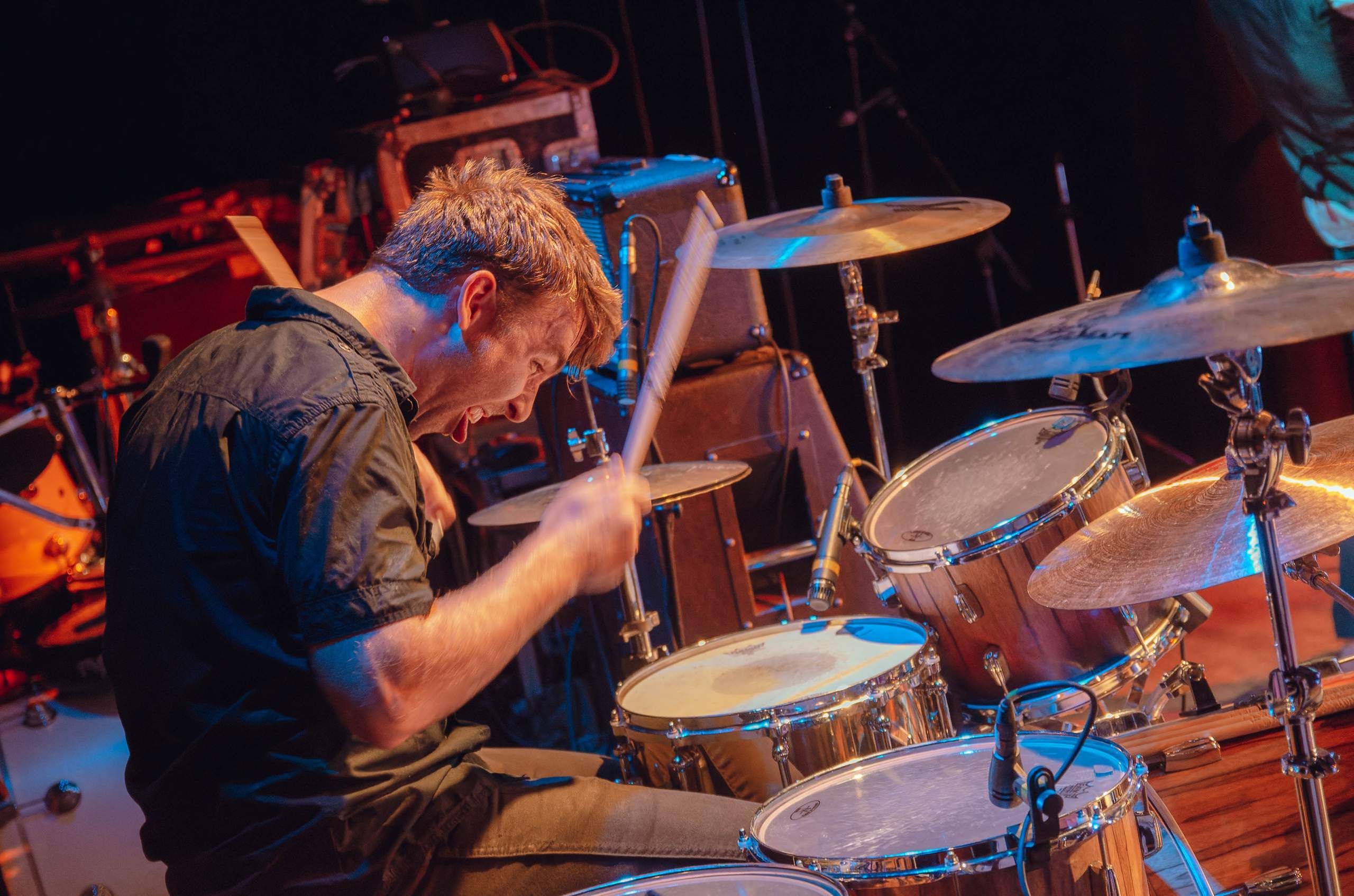 Surburban Legends performing at The Majestic in Madison, WI March 22, 2014, photography by Ross Harried for Second Crop Music