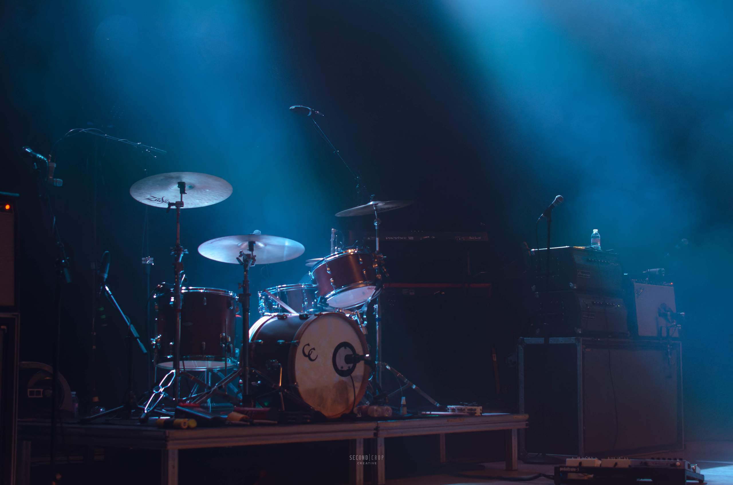 Young The Giant performs at The Orpheum in Madison, WI Nov. 6th, 2015, photography by Ross Harried for Second Crop Music