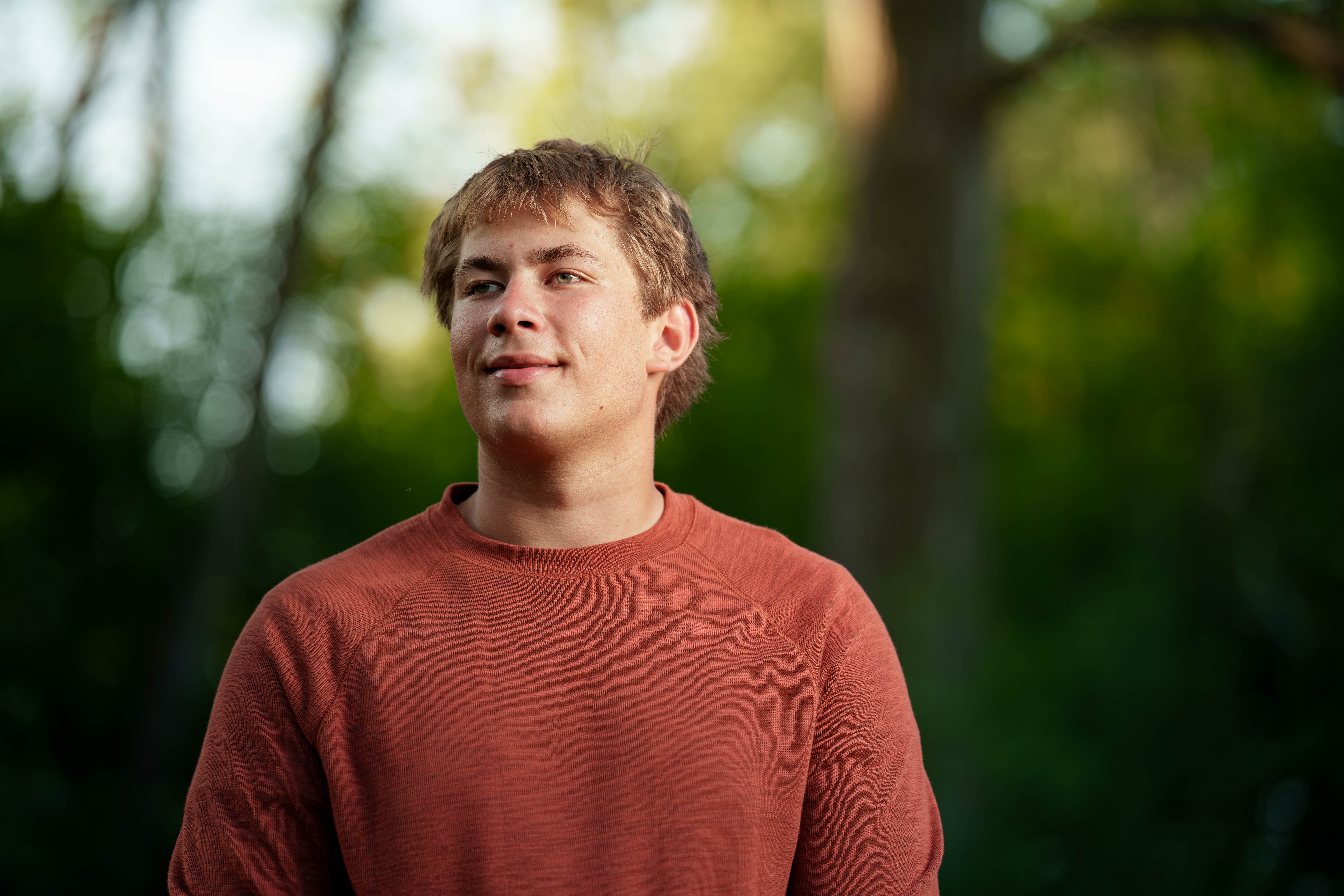 Beckett Johnson poses for senior photos at Edgerton High School in Edgerton, Wisconsin on July 15th, 2025. Johnson will graduate in 2026. Photography by Ross Harried for Second Crop Creative.