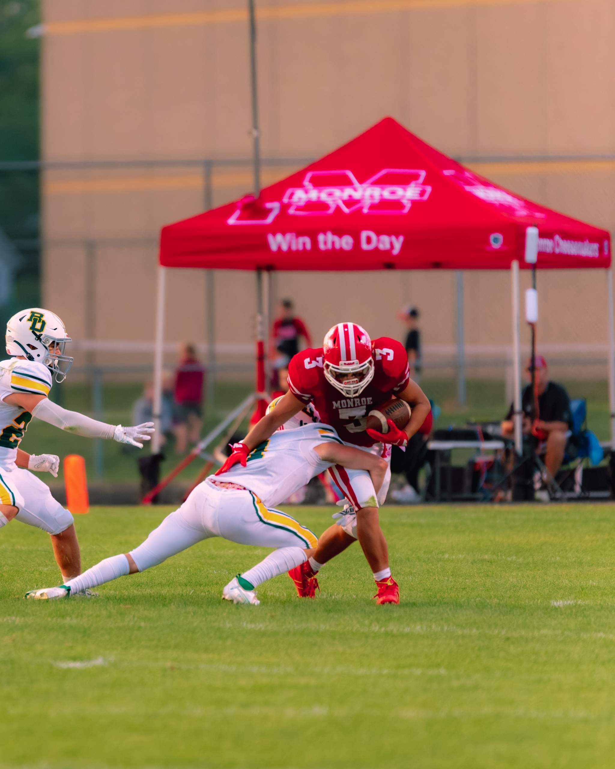Monroe vs Beaver Dam Football, August 18th, 2023, photography by Ross Harried for Second Crop Sports