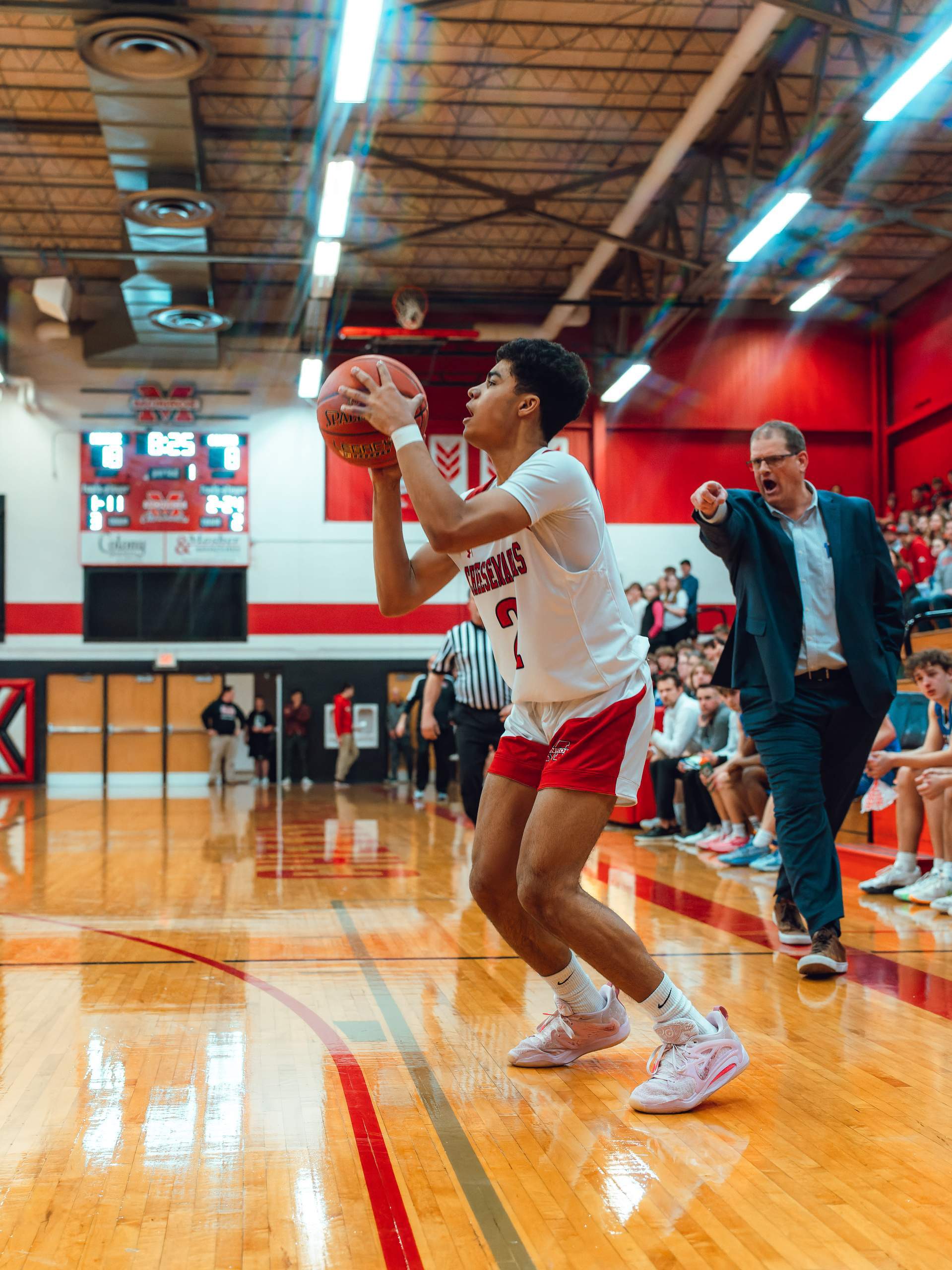 Monroe vs. Delavan-Darien Basketball, February 19th, 2024, photography by Ross Harried for Second Crop Sports
