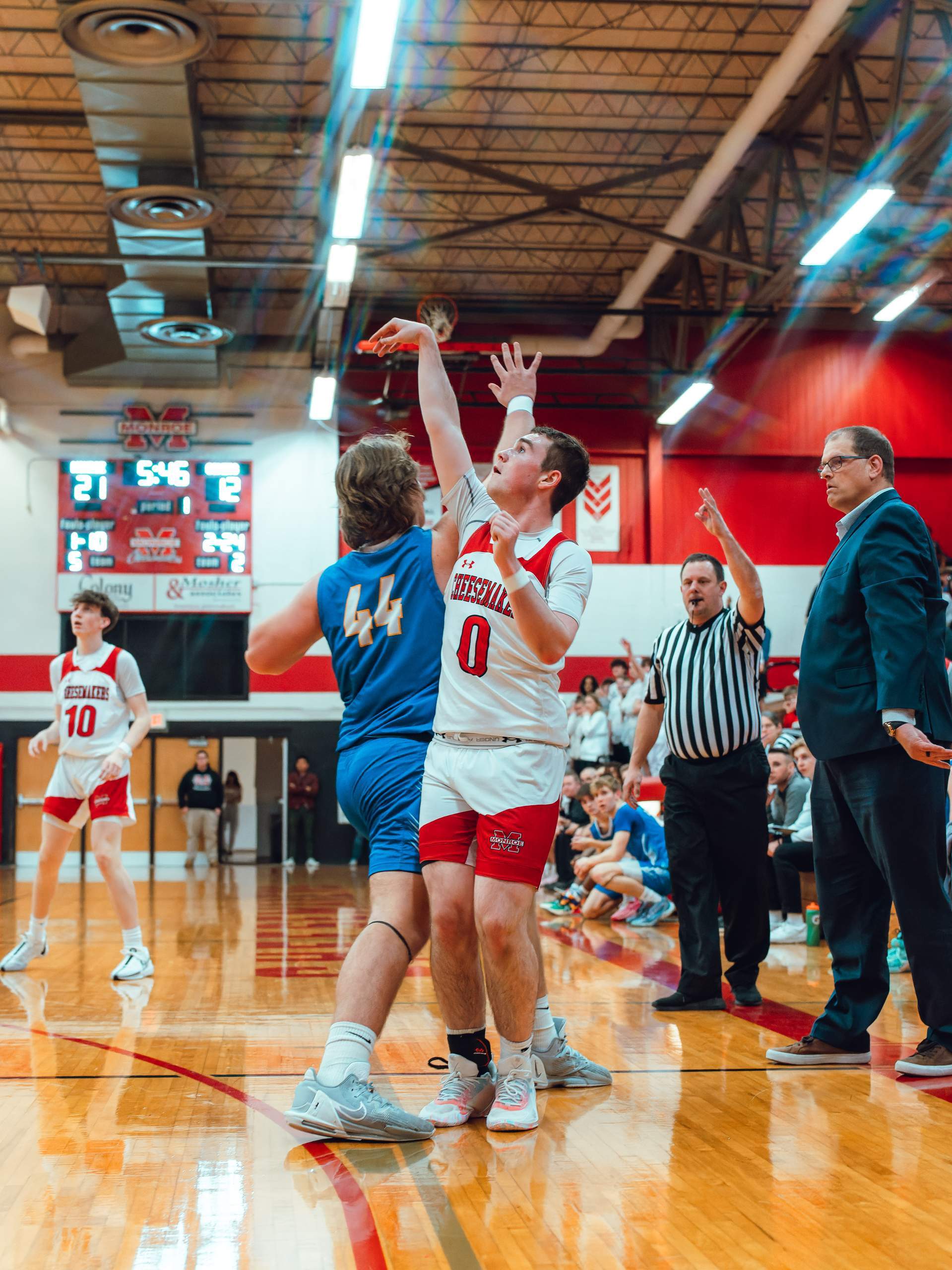 Monroe vs. Delavan-Darien Basketball, February 19th, 2024, photography by Ross Harried for Second Crop Sports