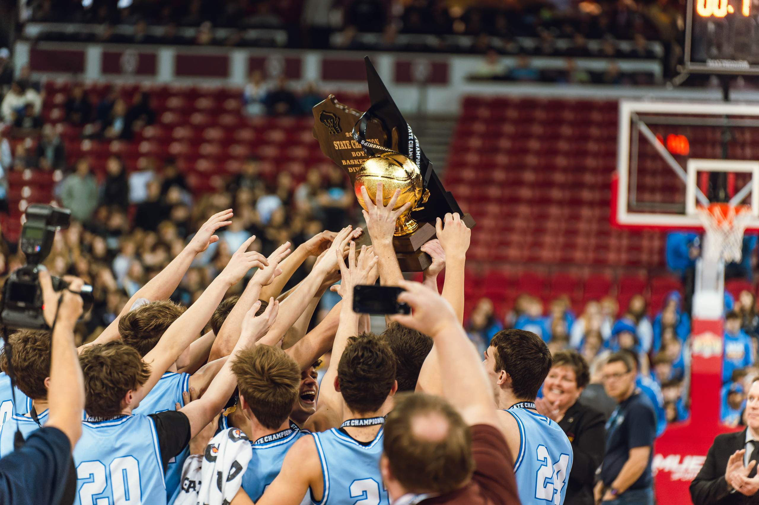 WIAA Boys Division 4 Championship Game between Mineral Point and Kenosha St. Joseph Catholic, photography by Ross Harried for Second Crop Sports