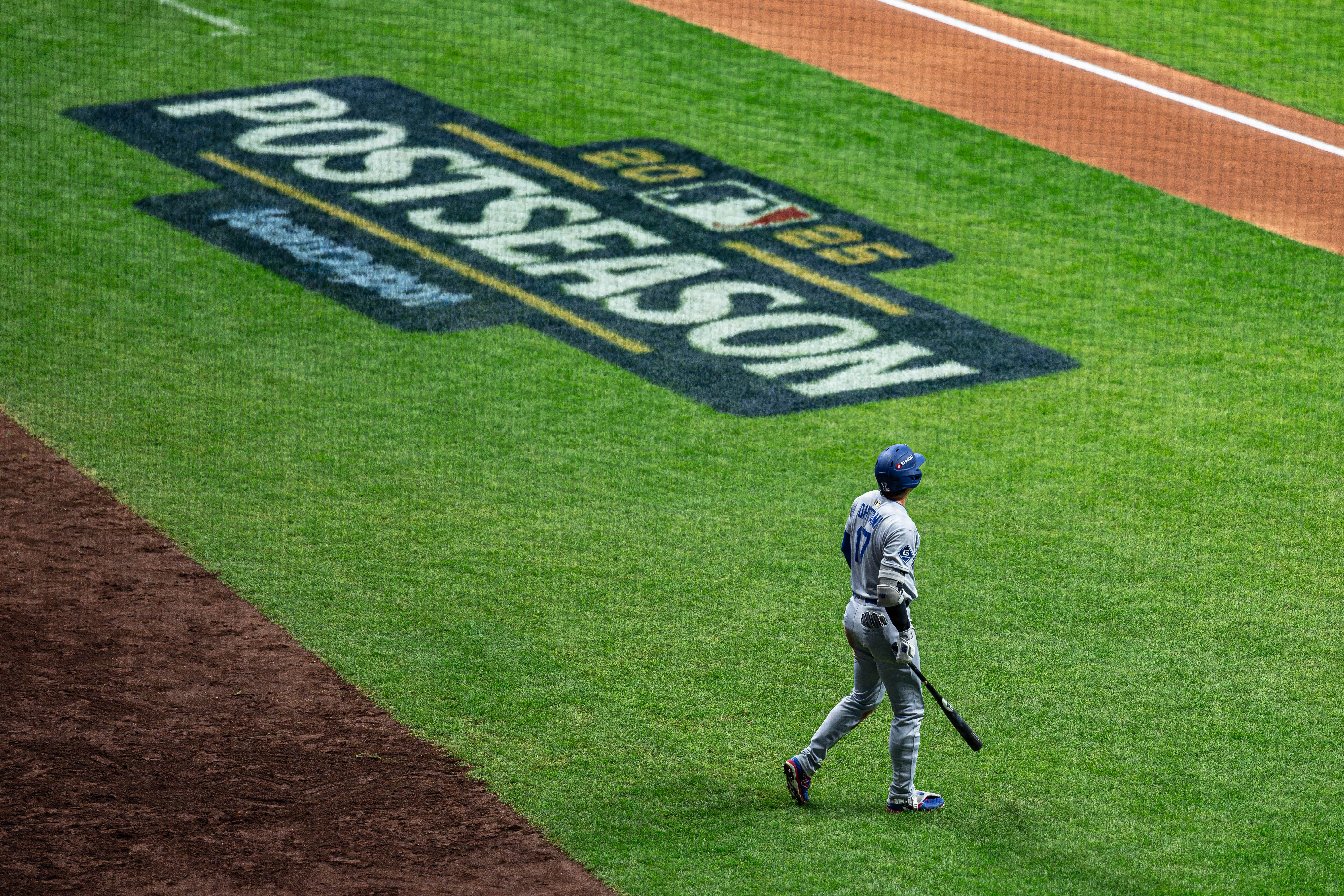 Oct 14, 2025; Milwaukee, Wisconsin, USA; Game 2 of the National League Championship Series between the Milwaukee Brewers and the Los Angeles Dodgers at American Family Field on October 14, 2025 in Milwaukee, Wisconsin. Photography by Ross Harried for European Pressphoto.